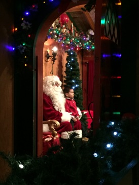 Santa Claus nimmt die Wünsche der Kleinsten höchstpersönlich entgegen